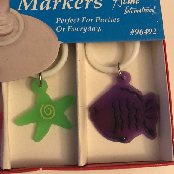 Set of 4 Stemware Markers - Picture 3 of 4